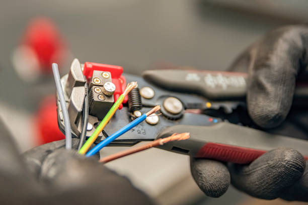 Best Commercial Electrician Services  in Middleborough Center, MA
